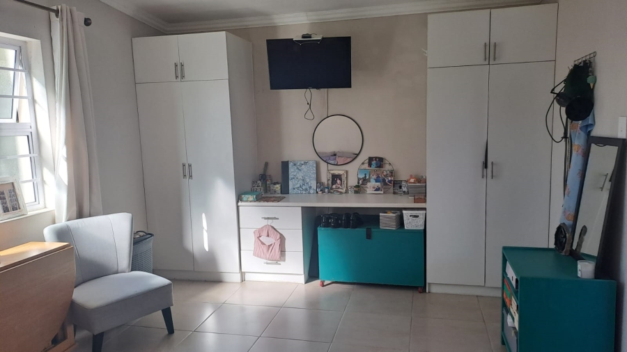 4 Bedroom Property for Sale in Beacon Bay Eastern Cape